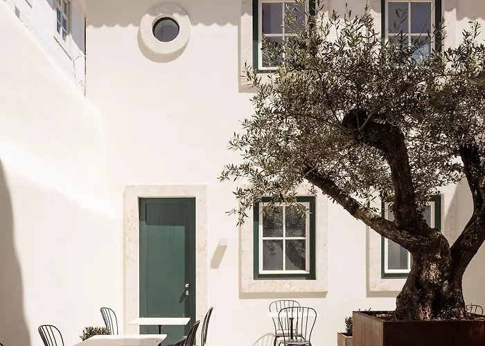 Amoreiras - Small Luxury Of The World Отель 4*